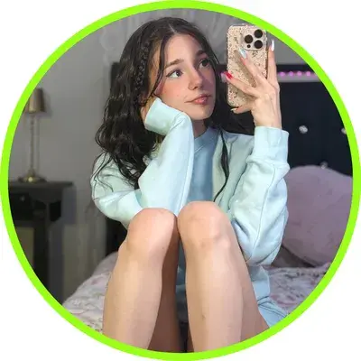 kat ≽^•⩊•^≼ profile