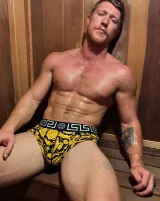 Oliver Flynn profile