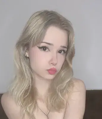 ๐ฆ Petite Foxy Mei ๐๐ฆ profile