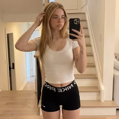 izzy profile