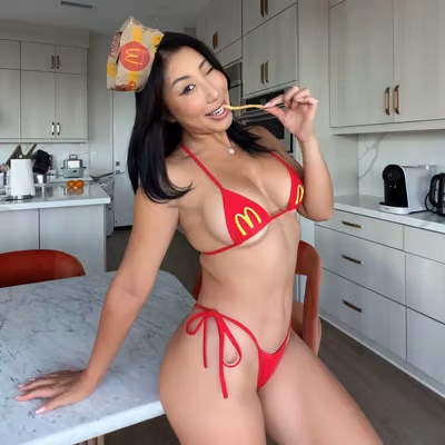 Nicole Doshi #1 Asian on OF! profile