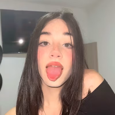 Mia ๐ณ๏ธโโง๏ธ 18yo ห.๐เผโ profile