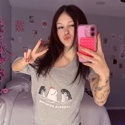 alice (19 y/o) ๐ profile