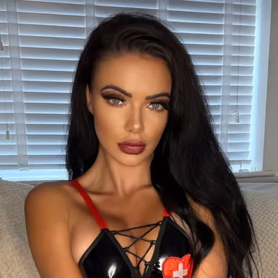 Ellie ๐ฆน๐ปโโ๏ธ Pegging Mistress ๐ฐ๐ค FREE profile