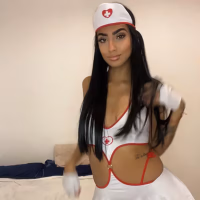 Layla โก profile