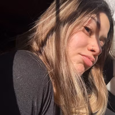 Bella🌼 profile