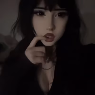 ๐ก๐๐ฆ๐ฐ๐ถ || prettiest goth ๐ค profile