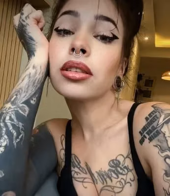 Ur Submissive Dream Girl โค๏ธโ๐ฅ๐ profile